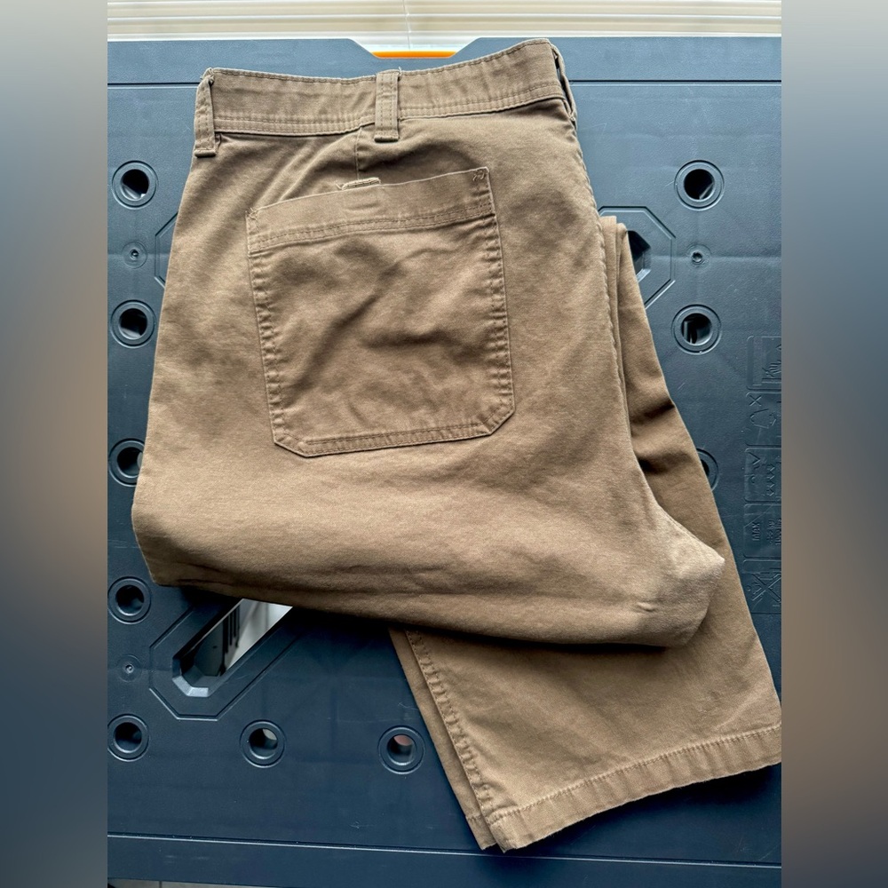 Weatherproof Vintage Tan Excursion Pant. Size 40/32